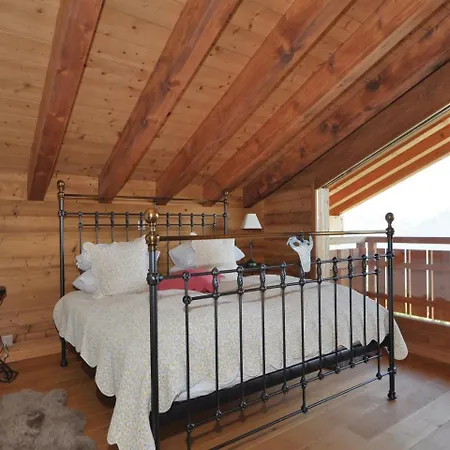 Chalet Hirondelle 펜션 *