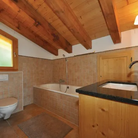 Chalet Hirondelle 펜션 *